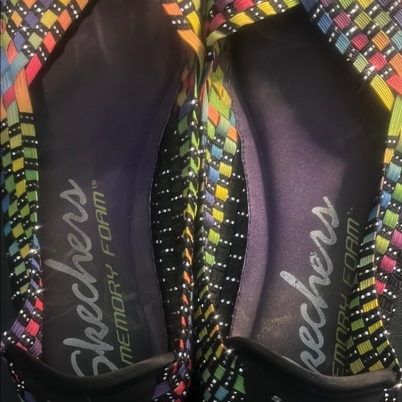 Skechers Black Flats & Loafers with Sleek Design - Picture 5 of 5